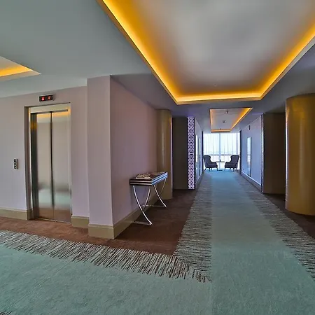 Ramada By Wyndham