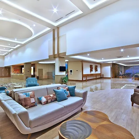 מלון Ramada By Wyndham